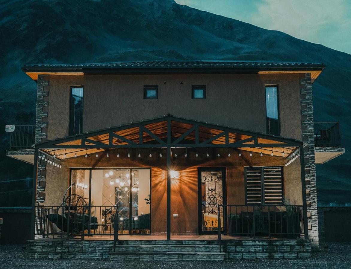 Holiday Home Kazbegi Ngoại thất bức ảnh